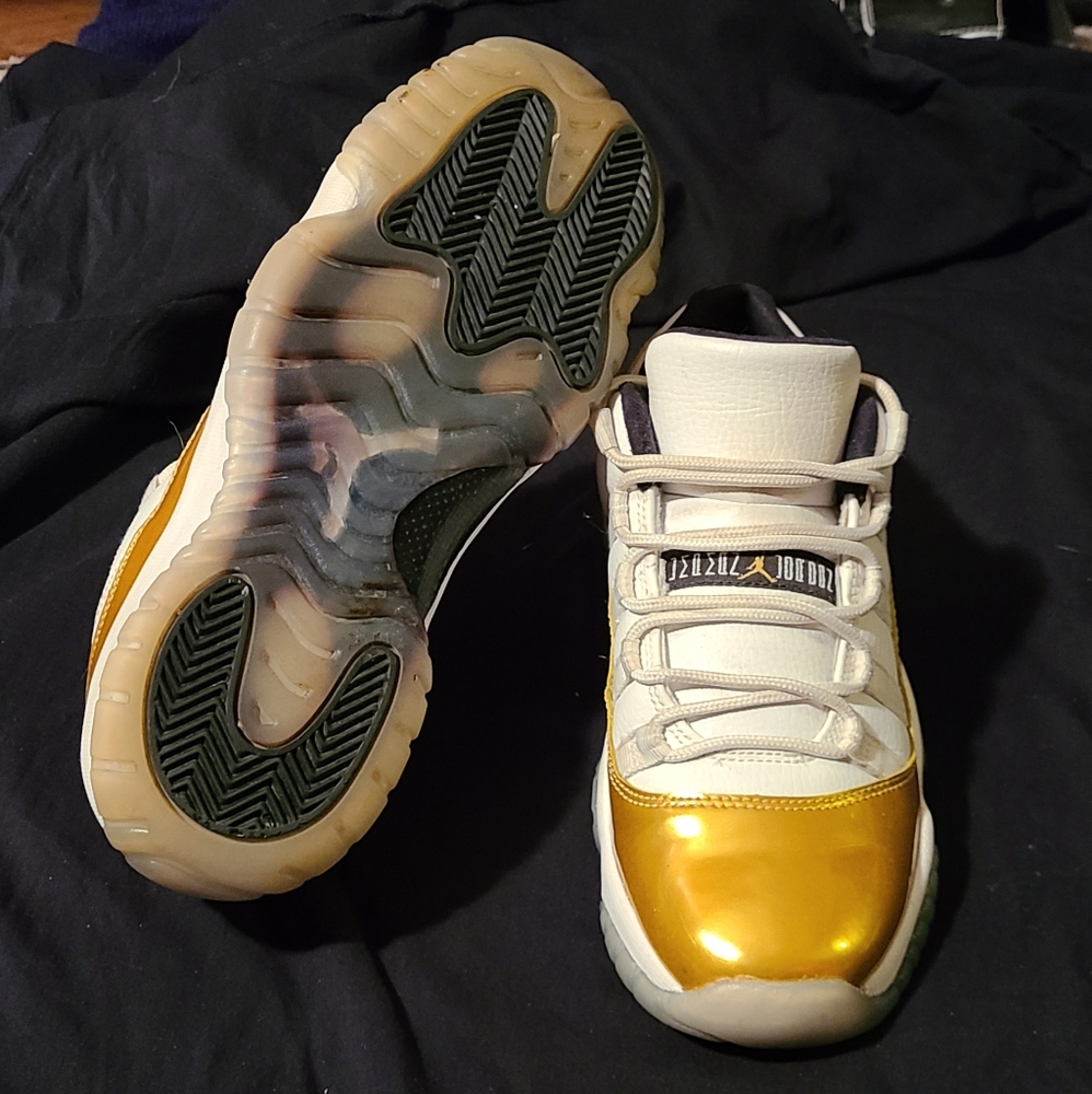 Jordan 11 Retro Low Closing Ceremony
